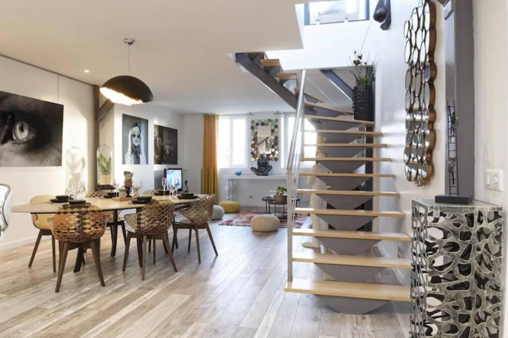 Reims Centre : Appartement Lumineux Et Atypique 46, Place D'Erlon מראה חיצוני תמונה