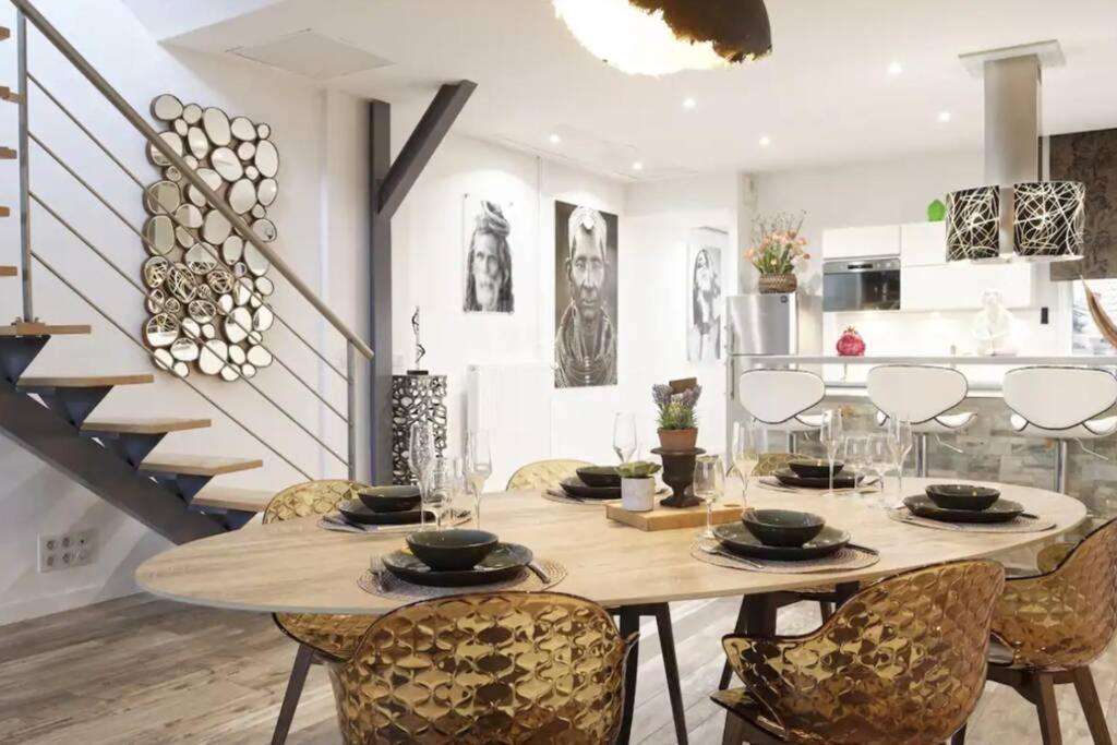 Reims Centre : Appartement Lumineux Et Atypique 46, Place D'Erlon מראה חיצוני תמונה