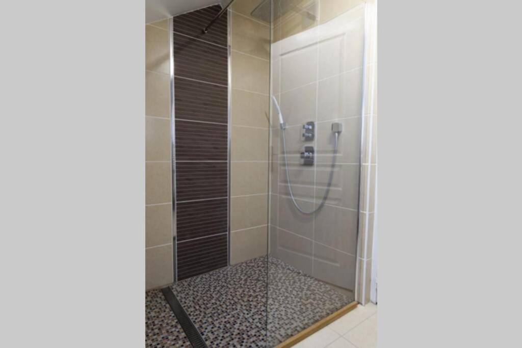 Reims Centre : Appartement Lumineux Et Atypique 46, Place D'Erlon מראה חיצוני תמונה