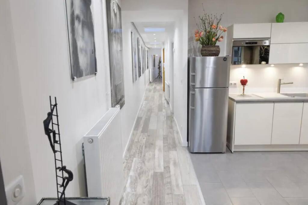 Reims Centre : Appartement Lumineux Et Atypique 46, Place D'Erlon מראה חיצוני תמונה